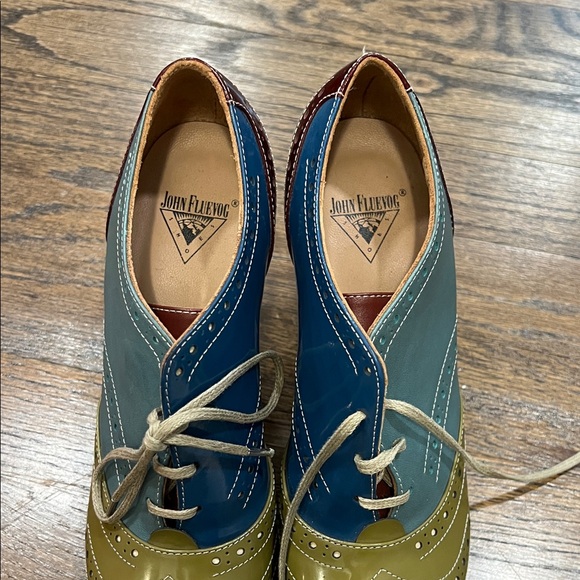 John Fluevog 6.5 - Picture 3 of 6